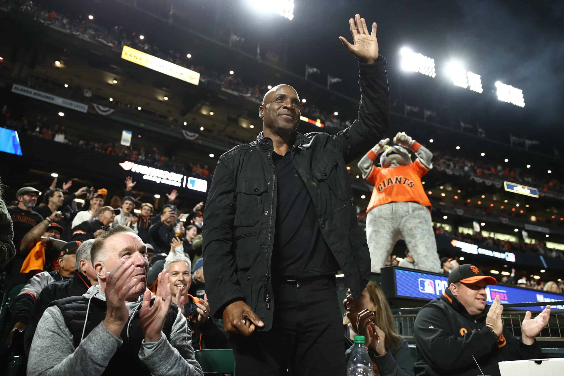 Barry Bonds Watches Live Game Background