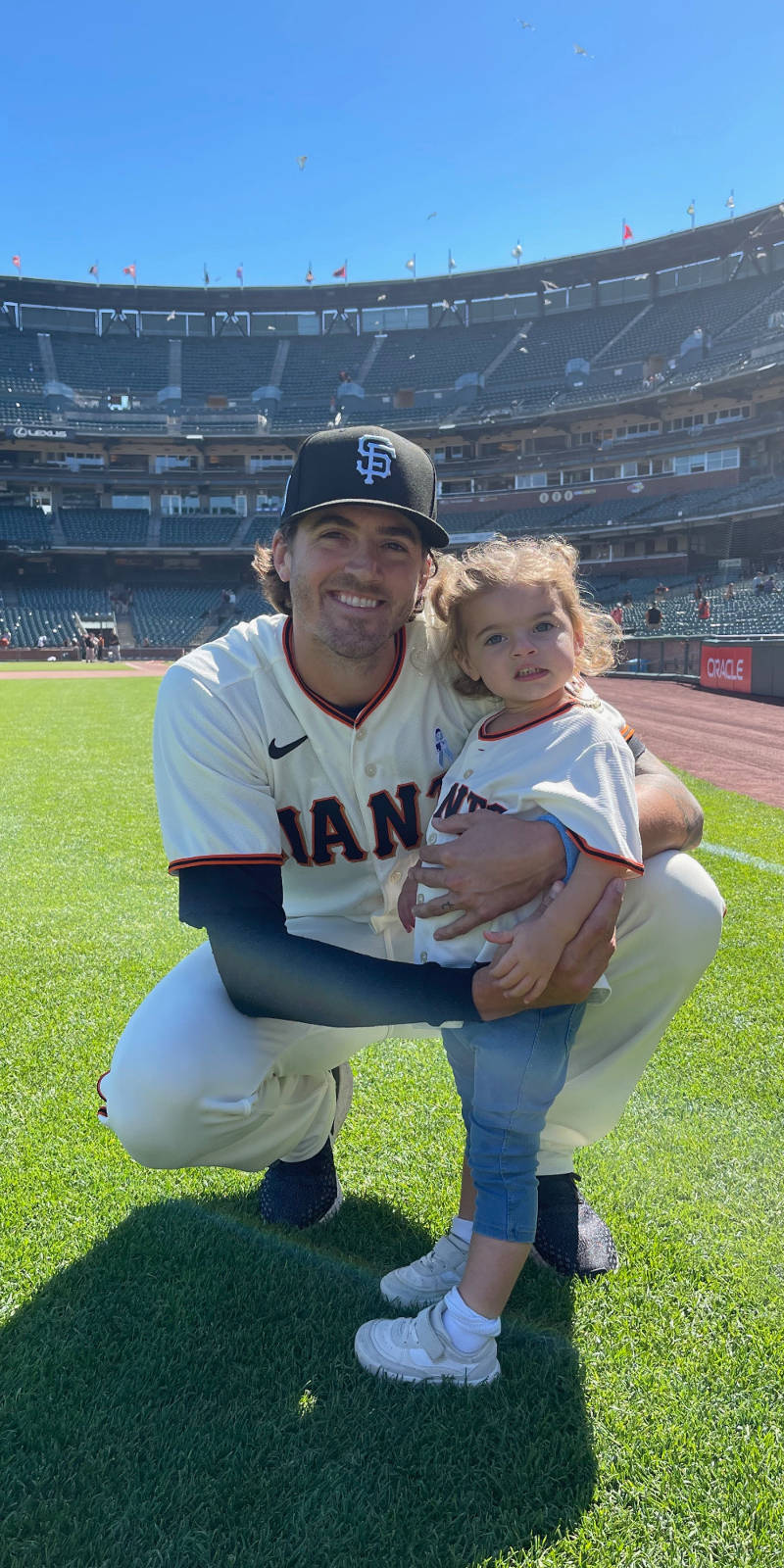 Baseballer Kevin Gausman With Lovely Daughter Background