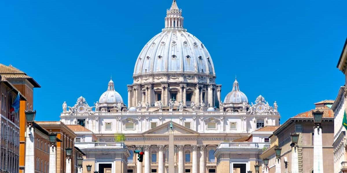 Basilica In Vatican City Background