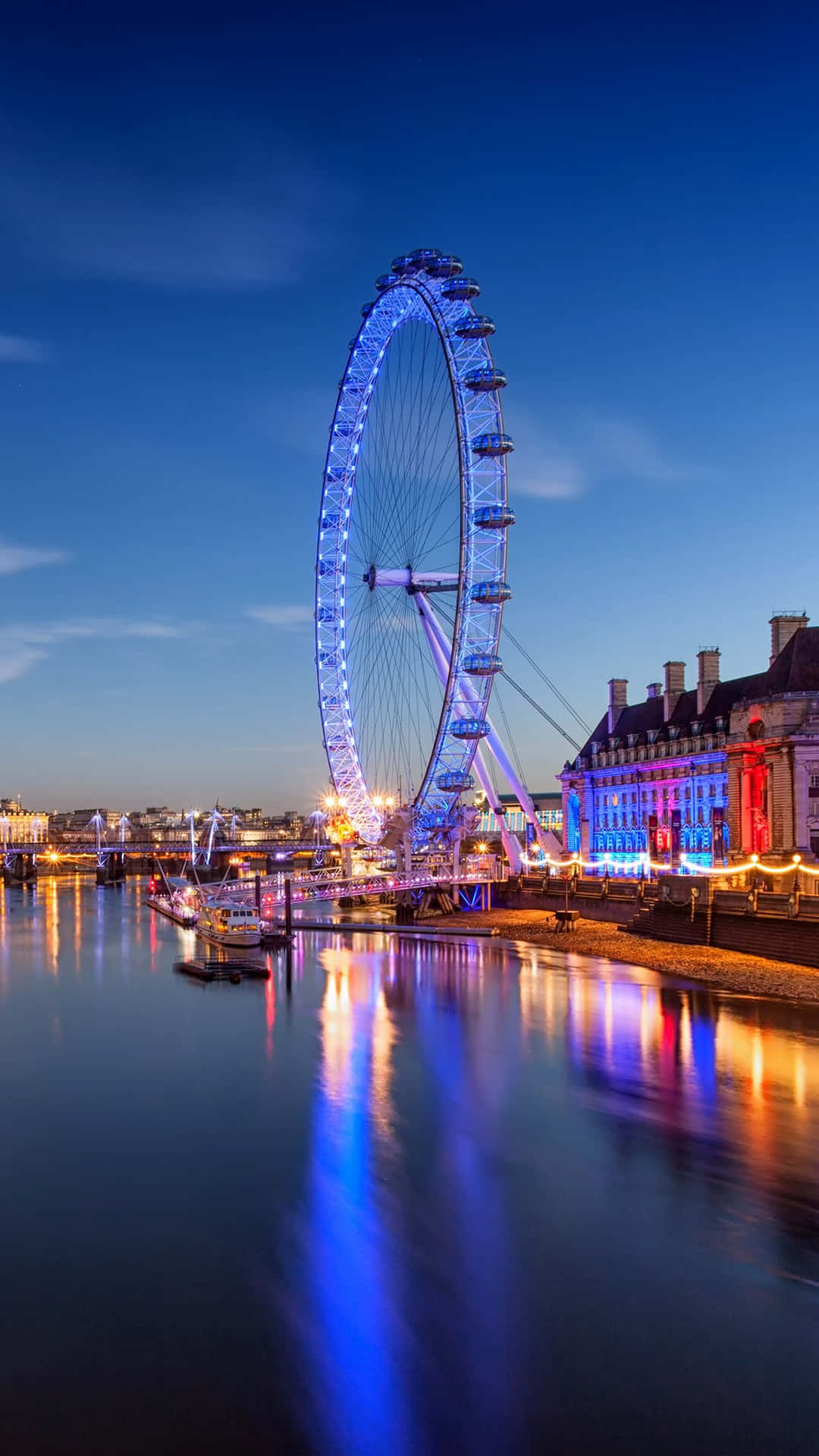 Bask In The Beauty Of London With An Iphone Background