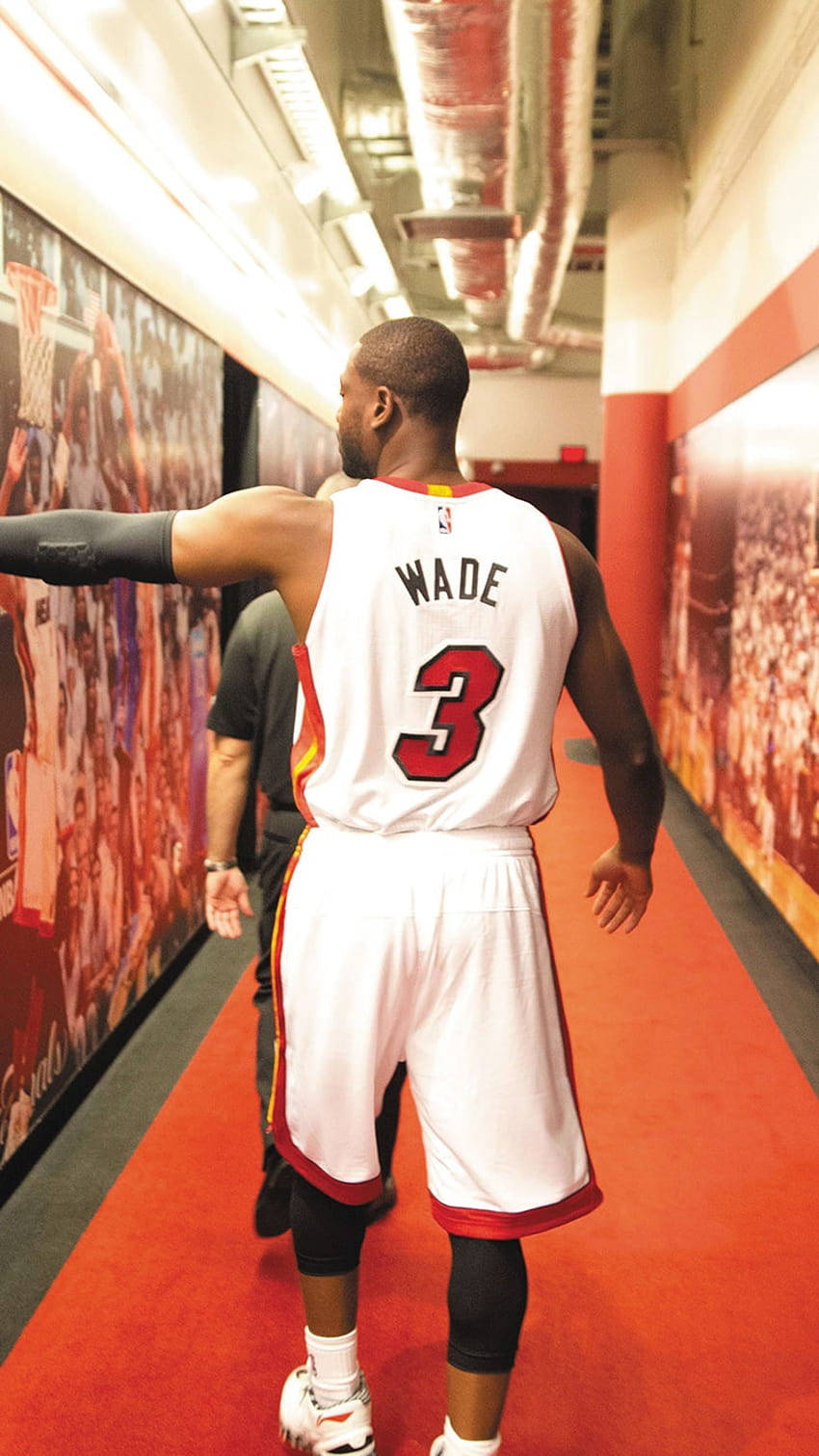 Basketball Player Dwyane Wade Walking Hallway Background