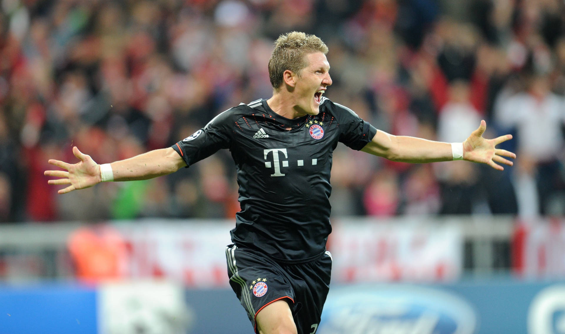 Bayern Munich Schweinsteiger Game Run Background