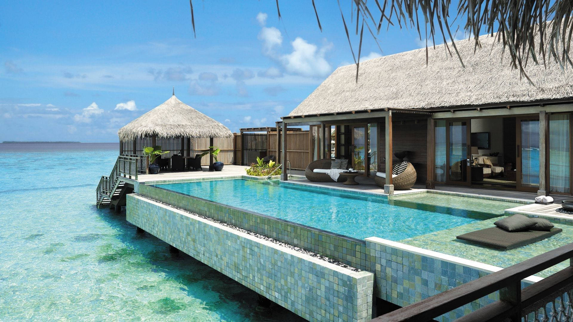 Beach House Shangri-la Maldives