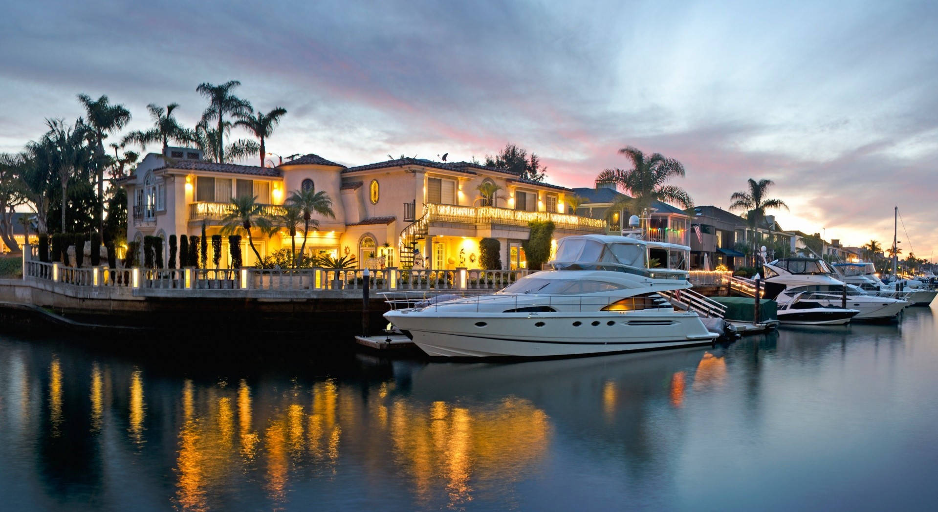 Beach House Yacht Background