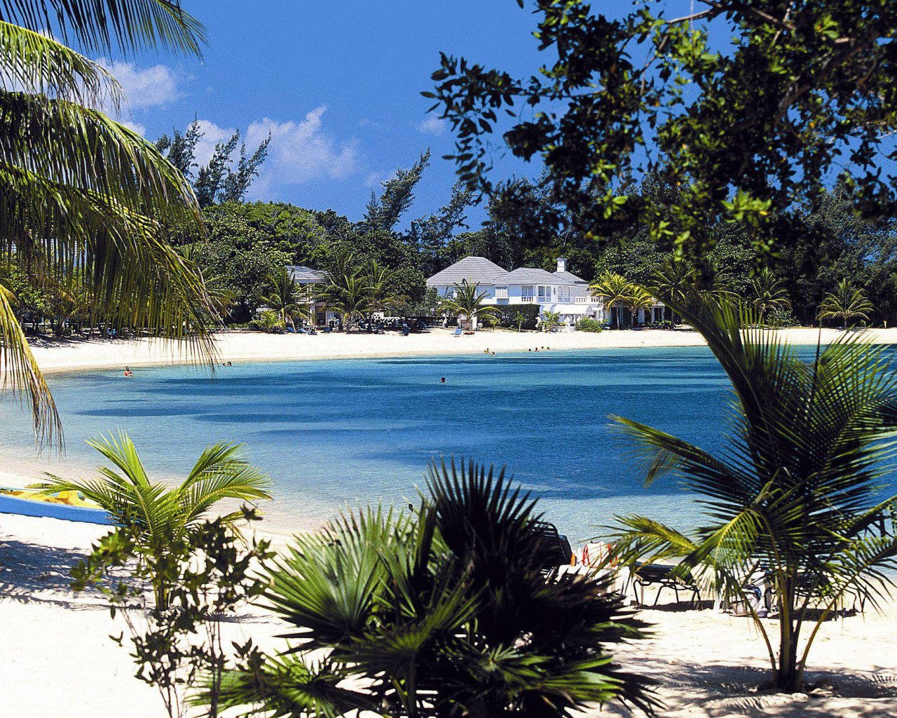 Beach Villa In Montego Bay Background