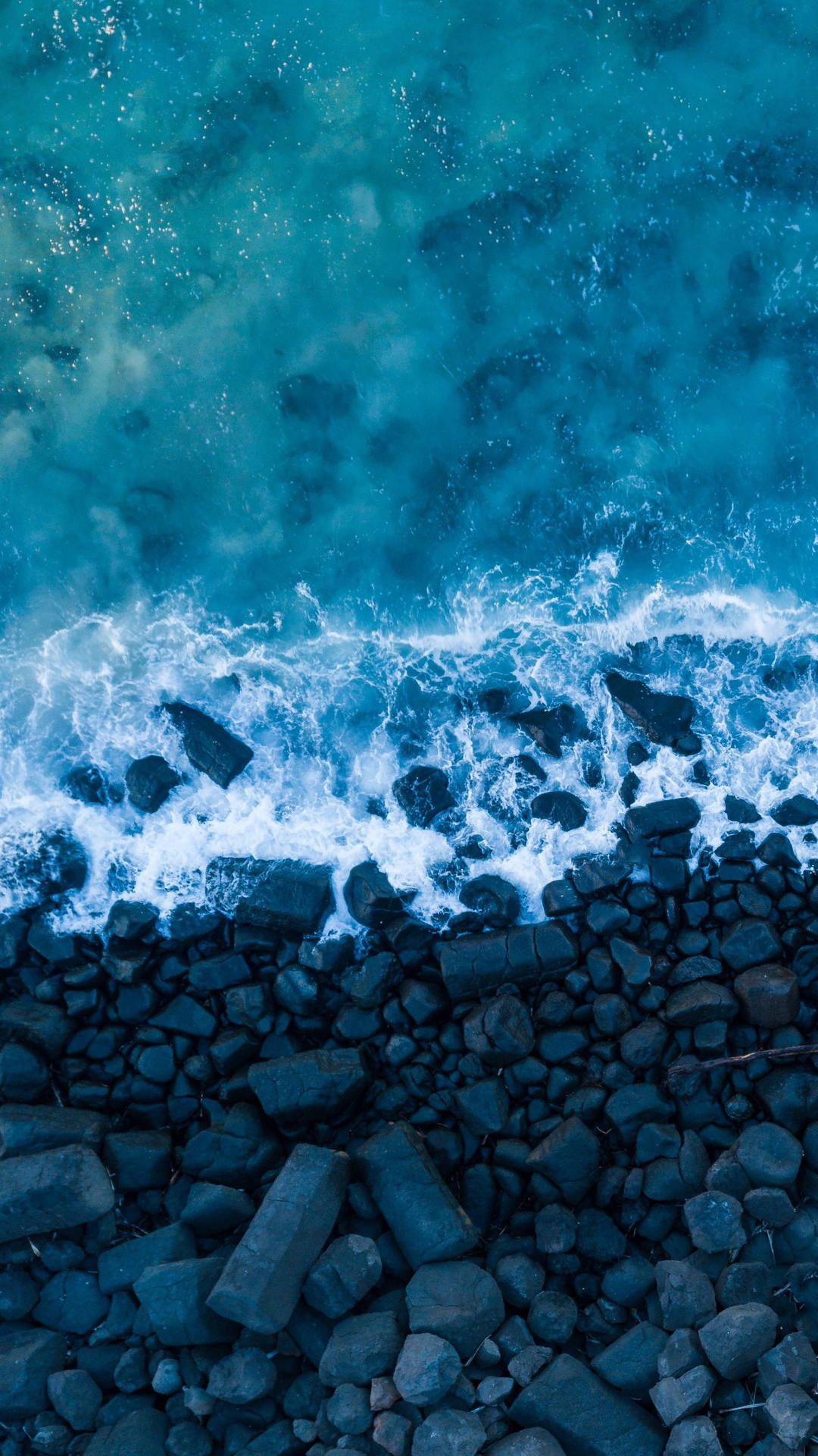 Beach Wave Iphone Foaming On Rocks Background