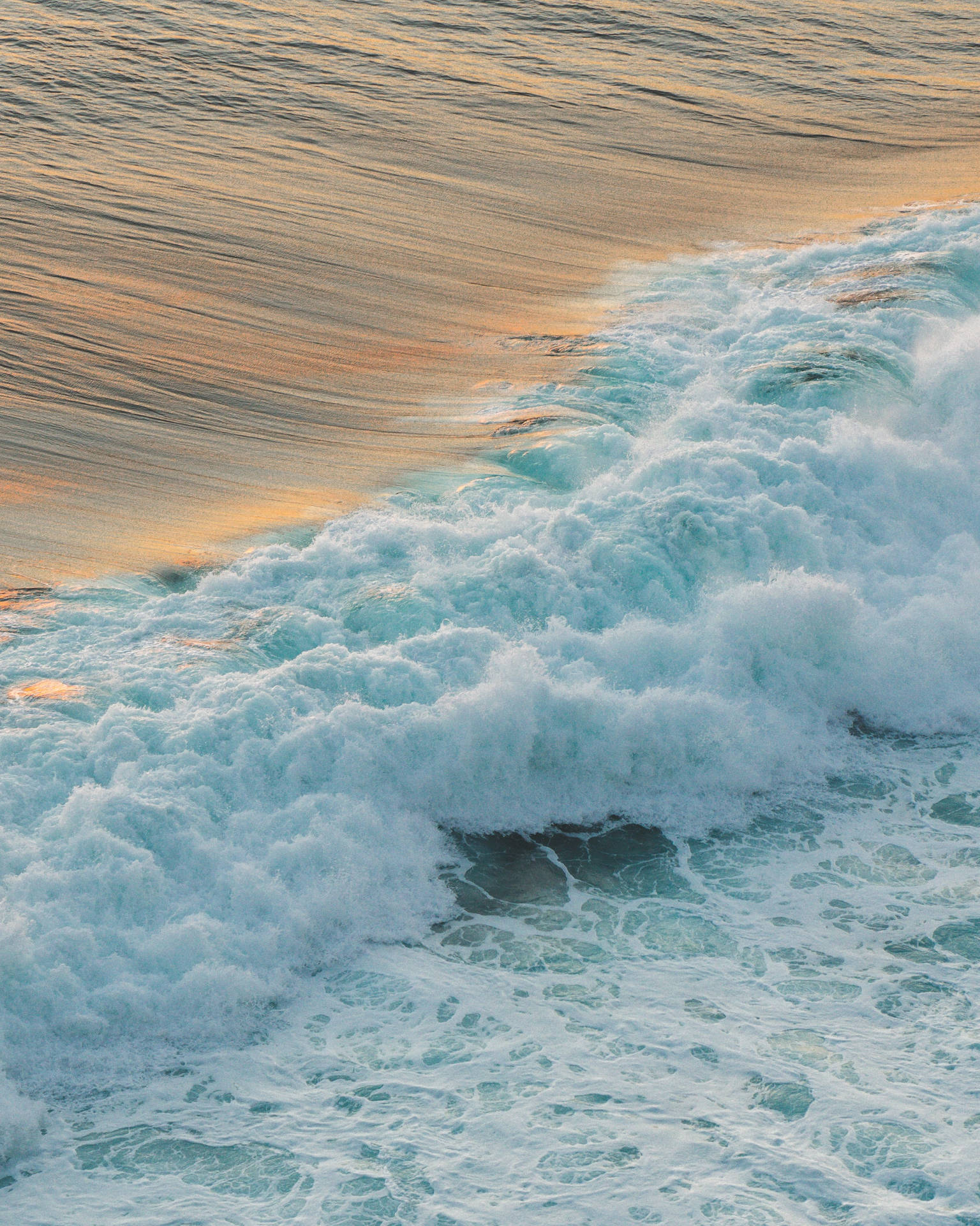 Beach Wave Iphone With Thick Foam Background