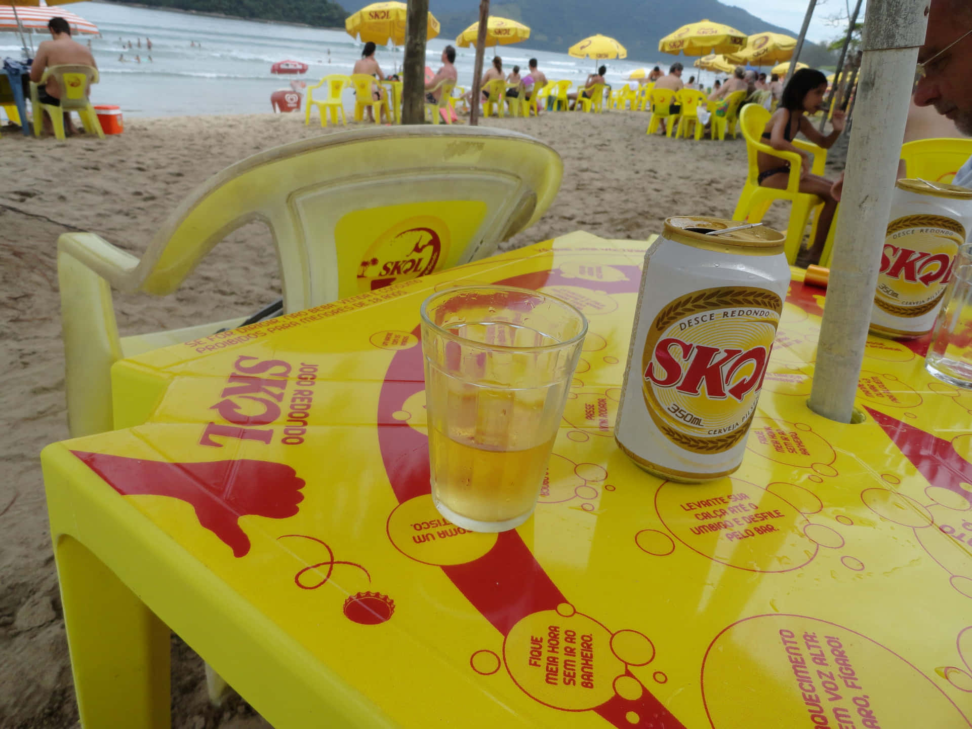 Beachside Skol Beer Relaxation Background