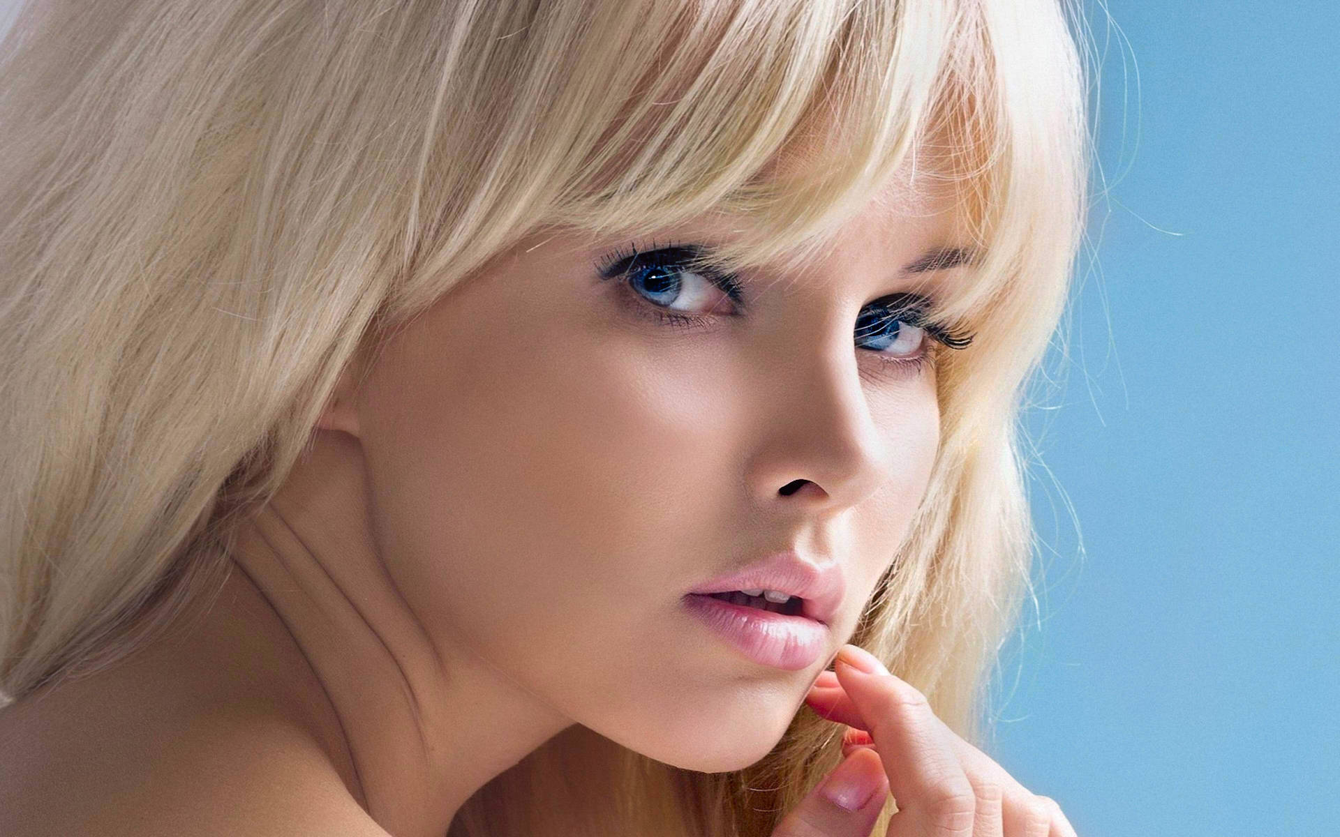 Beautiful Blonde With Bangs Background