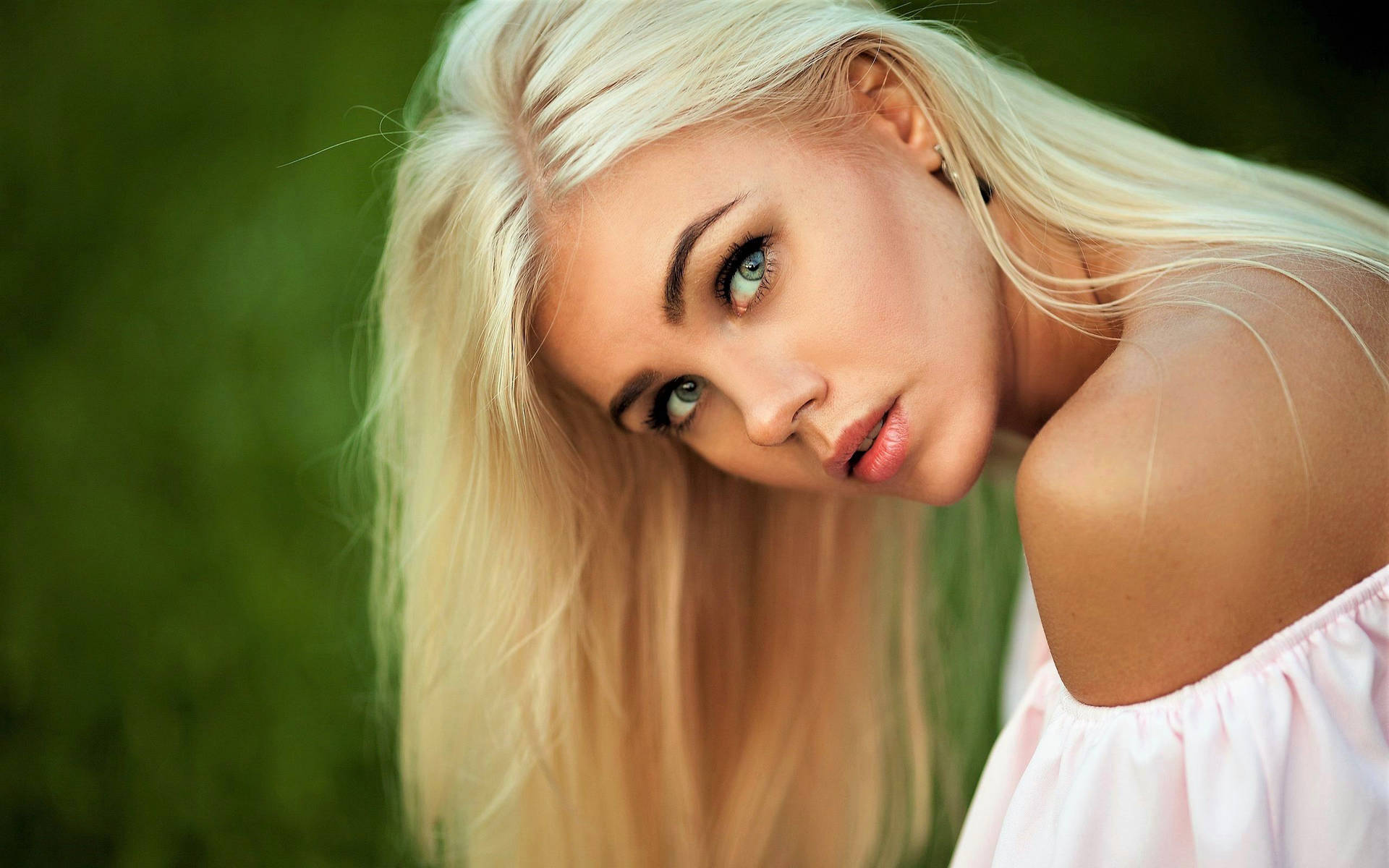 Beautiful Blonde With Blue Eyes Background