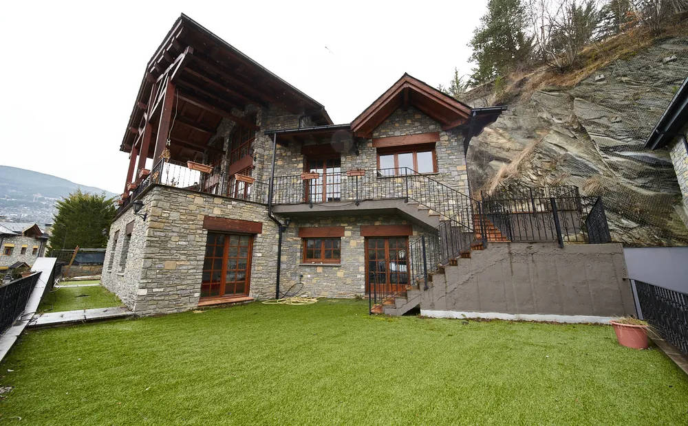 Beautiful Brick House Andorra