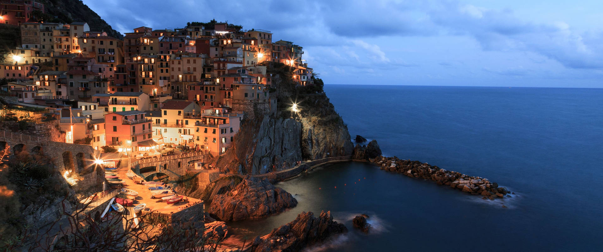 Beautiful Cinque Terre Italy Background