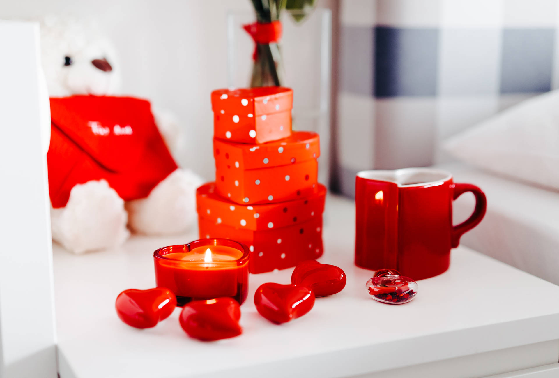 Beautiful Cute Red Presents Background