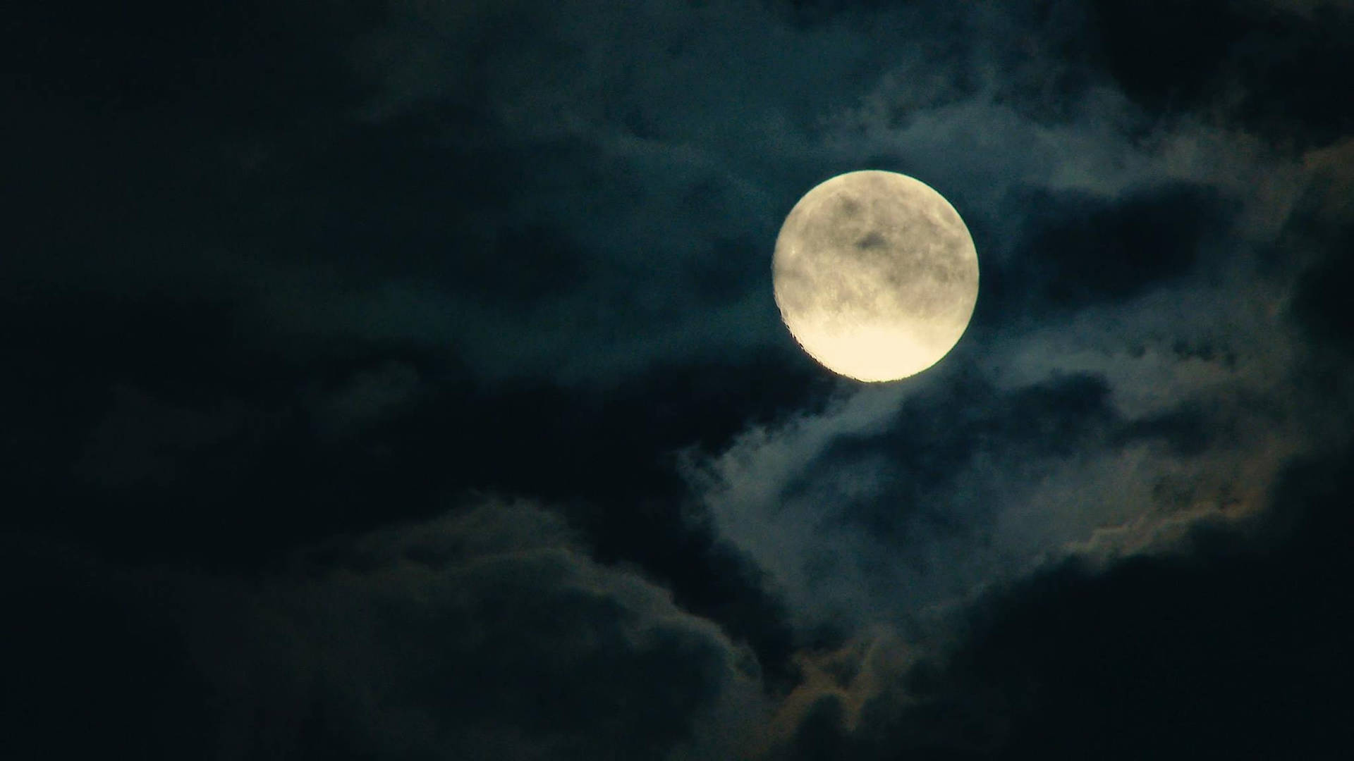 Beautiful Full Moon With Night Clouds Background