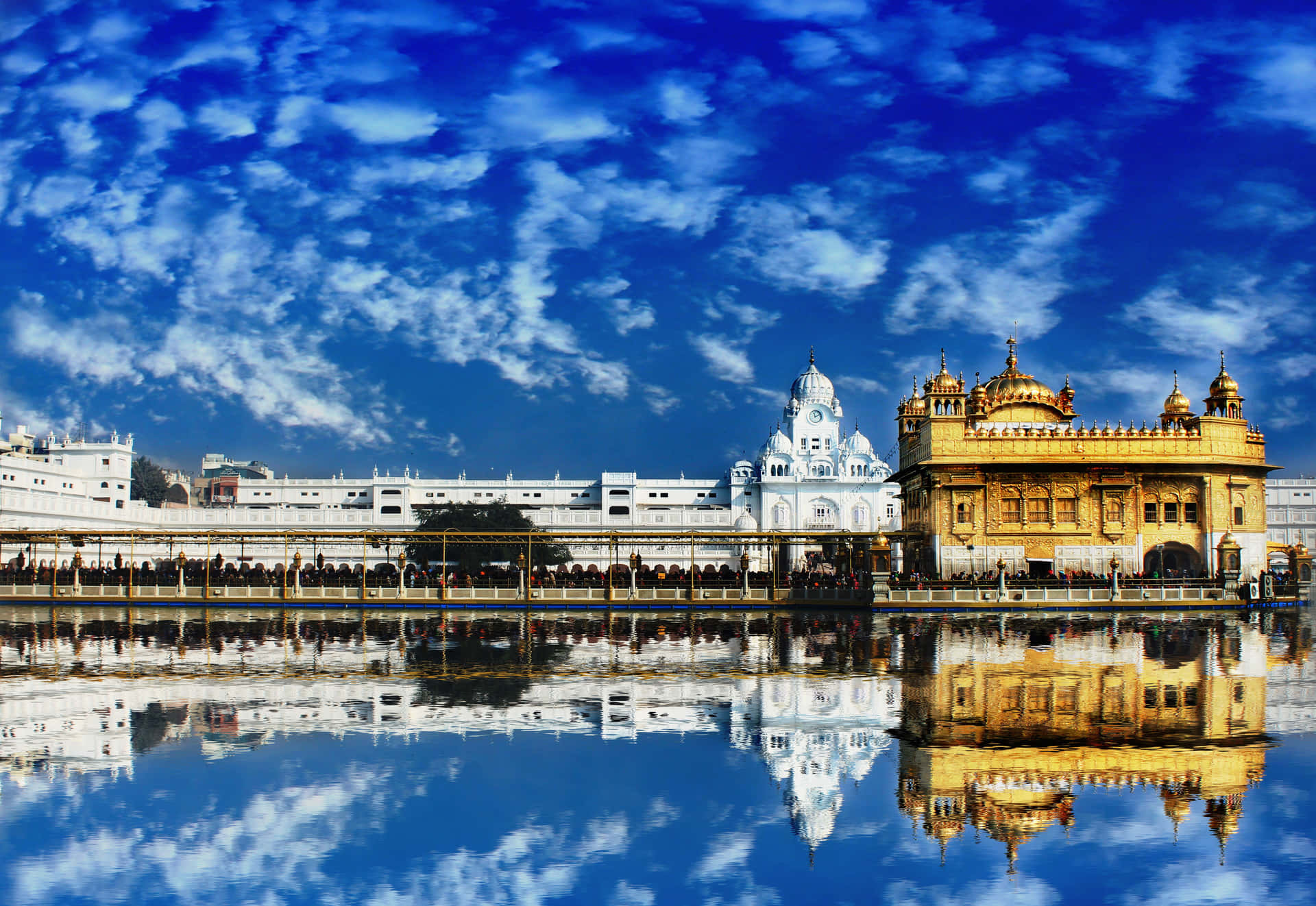 Beautiful Golden Temple Background