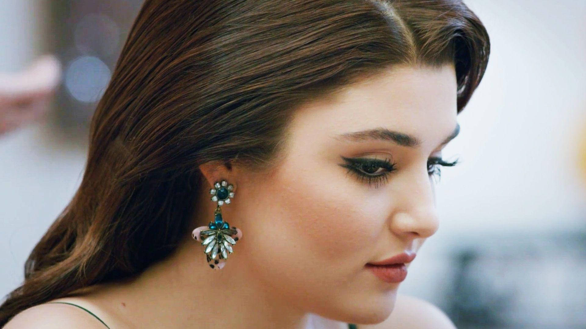 Beautiful Hande Ercel Close-up Background