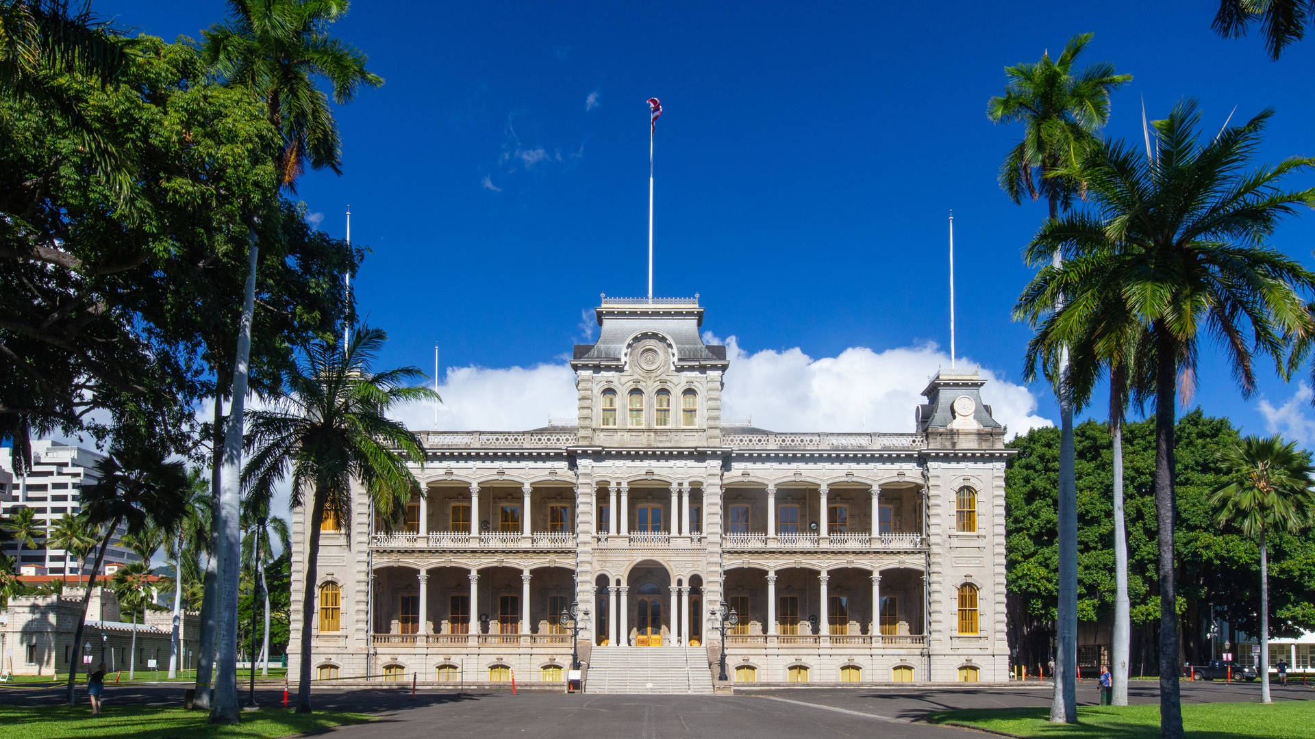 Beautiful Iolani Palace In Hawaii Background