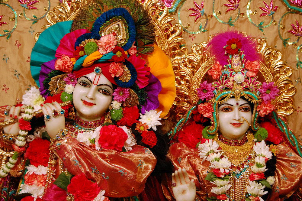 Beautiful Krishna And Radha Decorated Statues