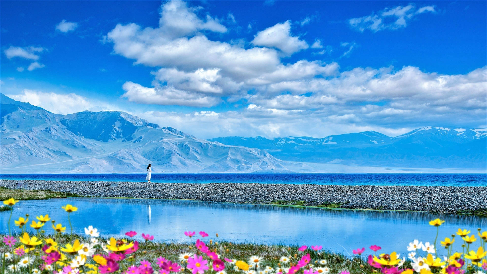 Beautiful Landscape Of Snow Mountain Background