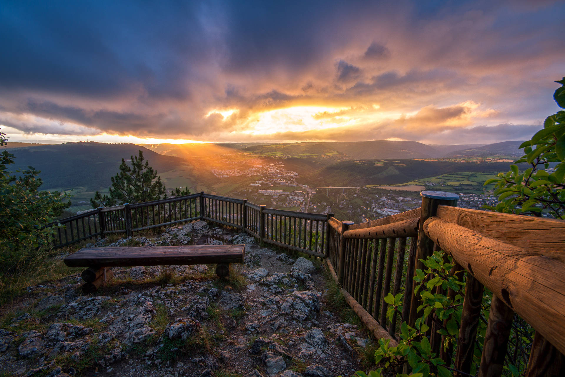 Beautiful Landscape Overlooking Park Background