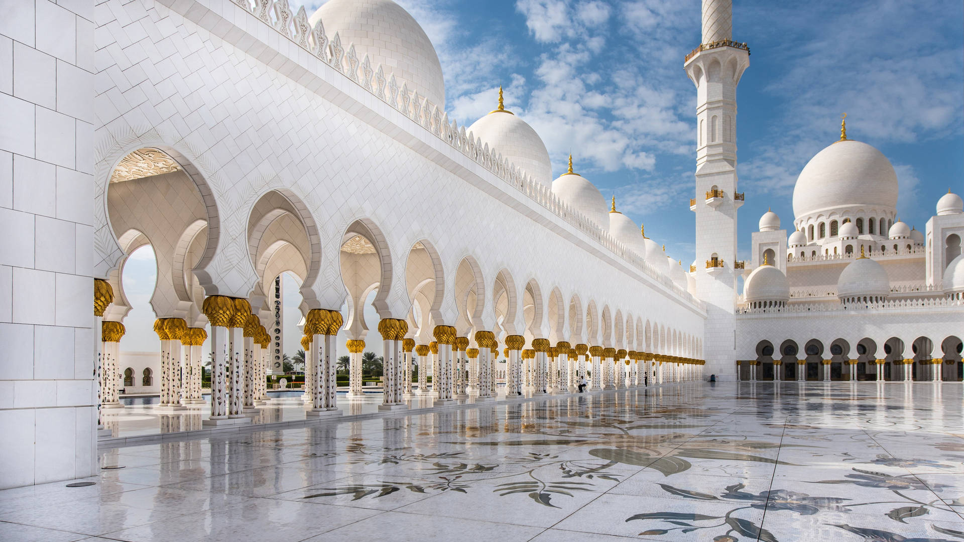 Beautiful Mosque Circular Archways Background