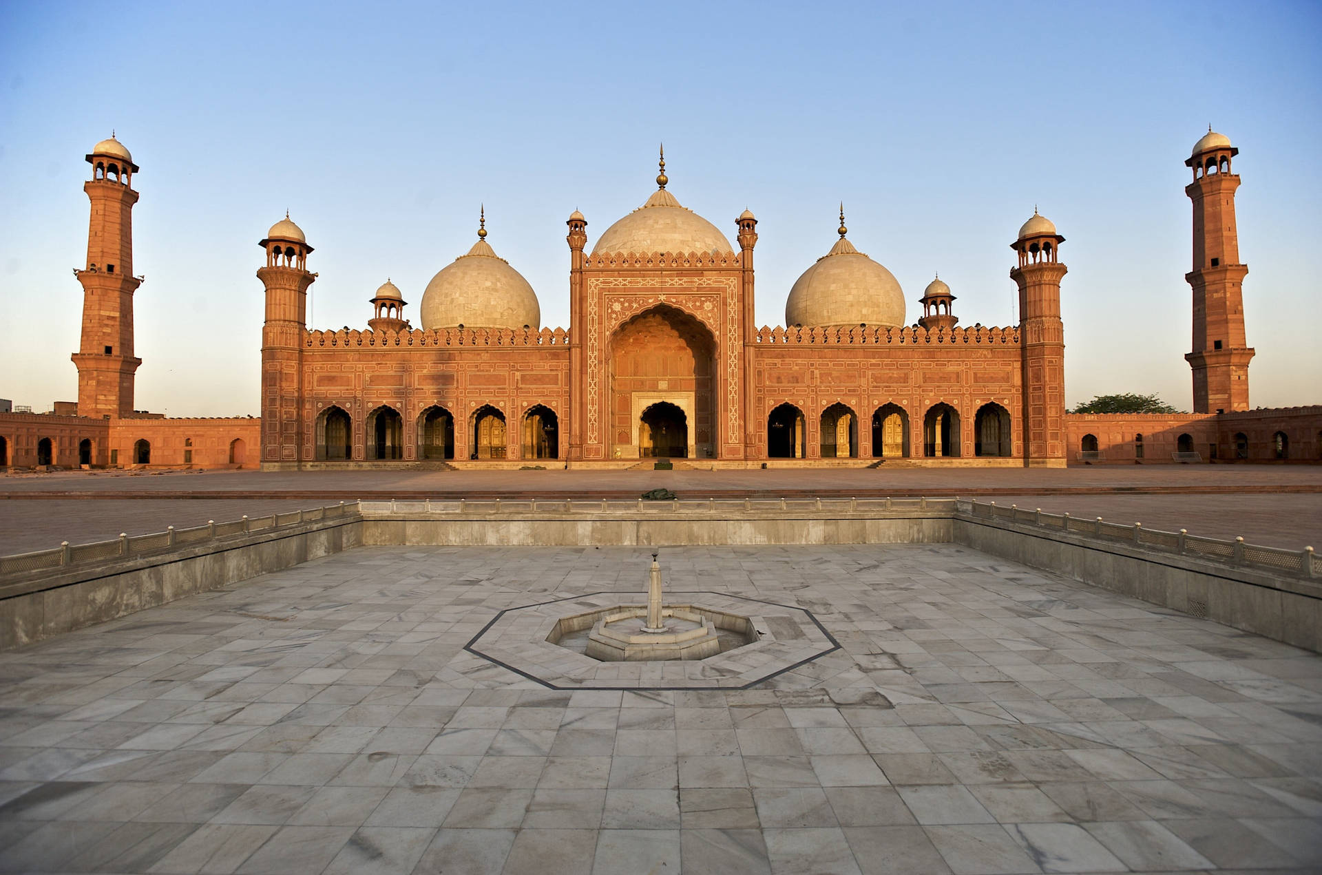 Beautiful Mosque Pakistan Background