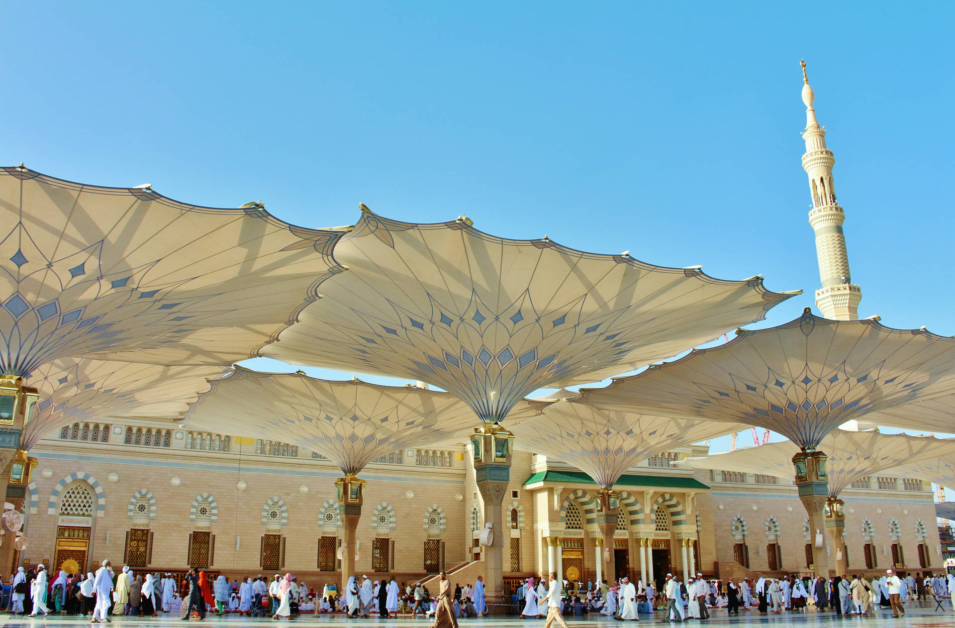 Beautiful Mosque People Gathered Background