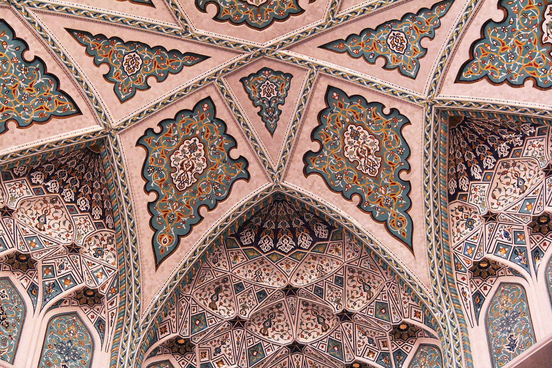 Beautiful Mosque Pink Ceiling Background