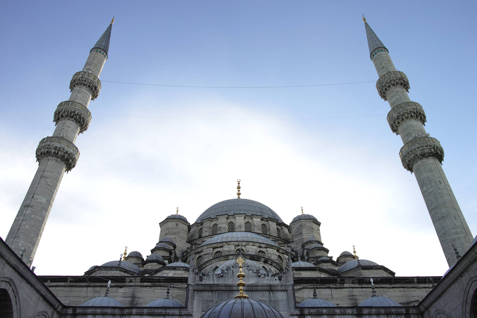 Beautiful Mosque Yeni Cami Background