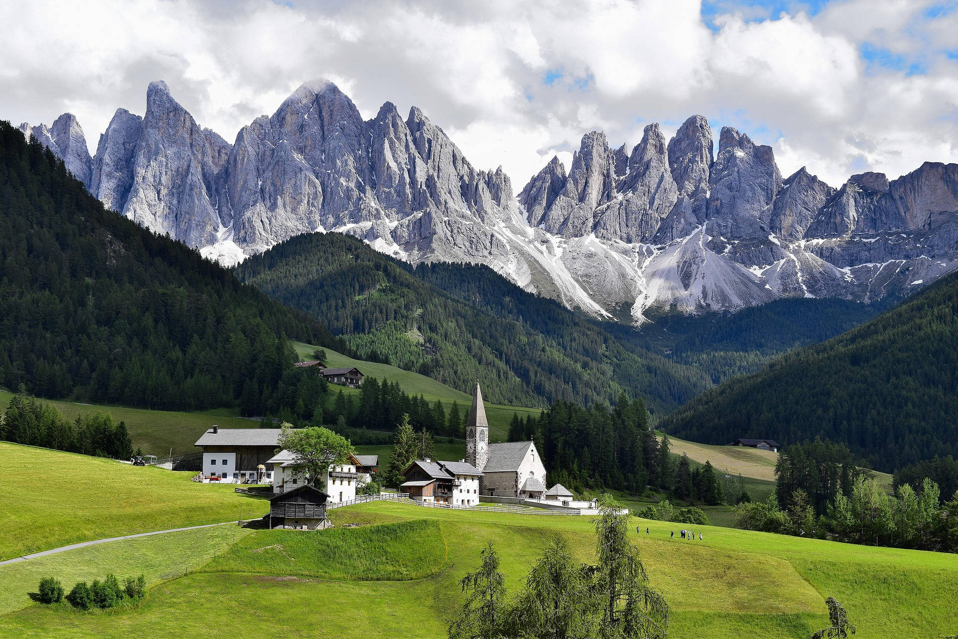 Beautiful Mountain Stone View Homeland Desktop