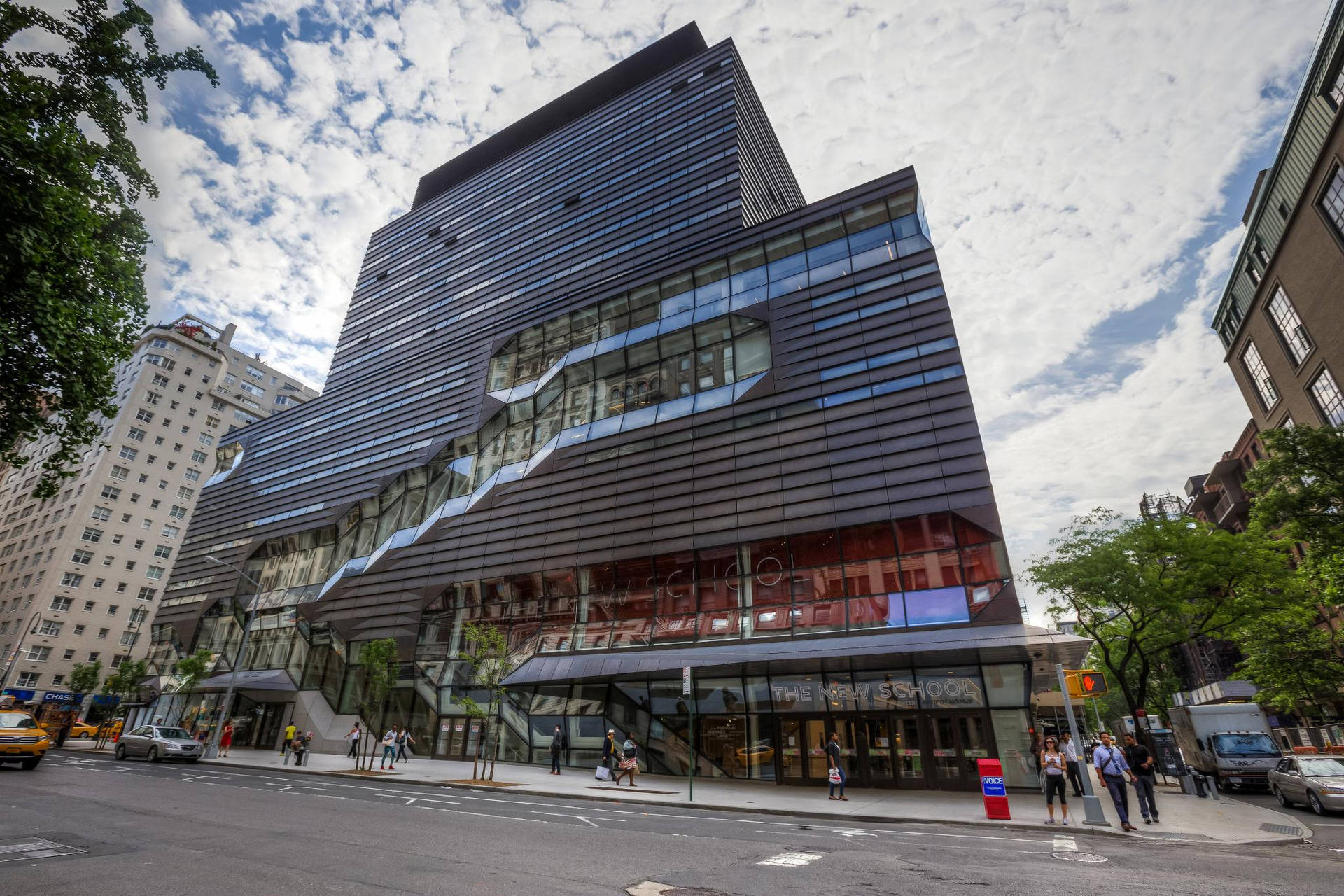 Beautiful Panorama Of The New School In New York City Background