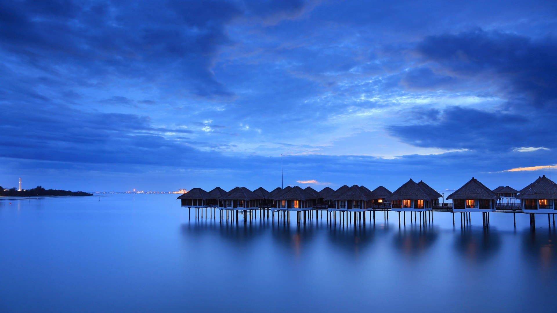 Beautiful Scenery Overwater Bungalows Background