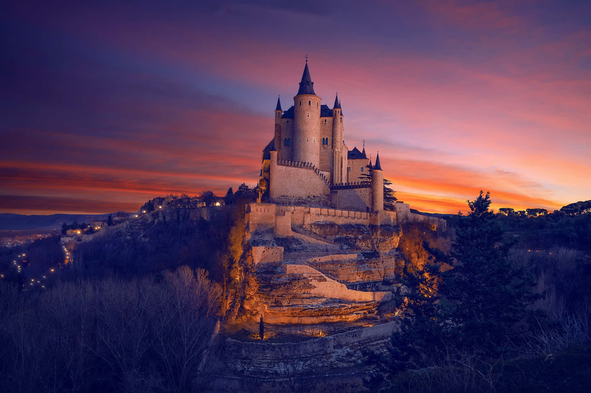 Beautiful Segovia Castle During Sunset Background