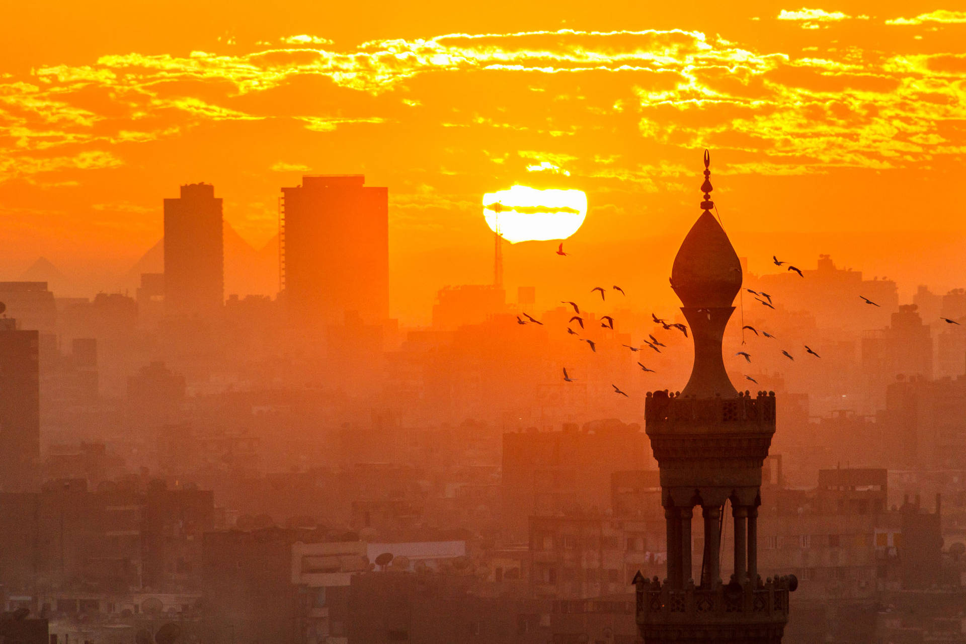 Beautiful Sunset In Cairo Background