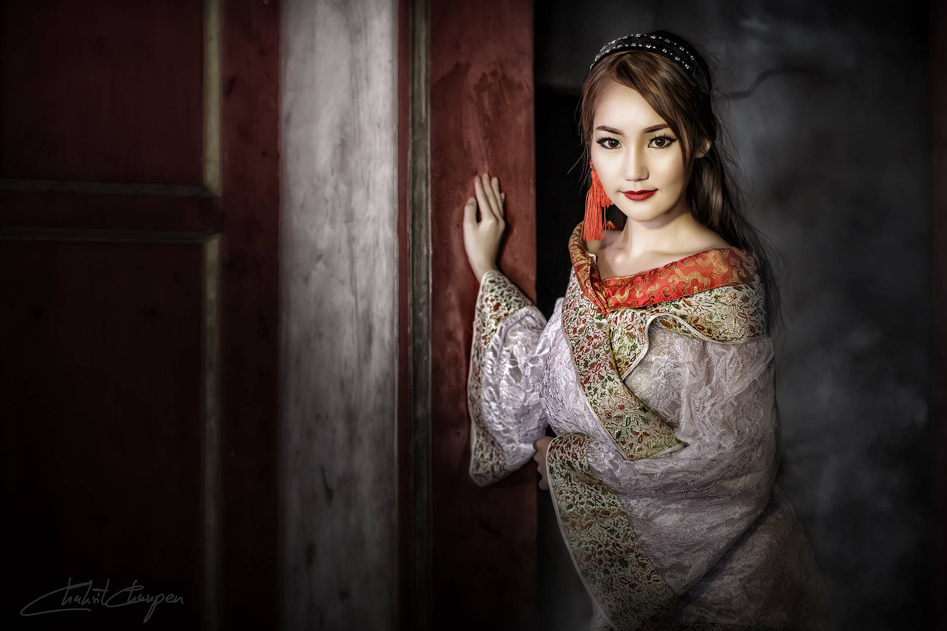 Beautiful Thailand Woman Chut Thai Background