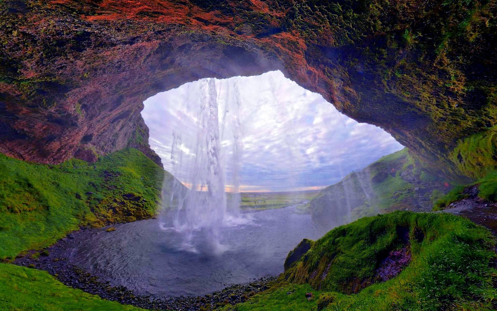 Beautiful Waterfall Seljalandsfoss Background