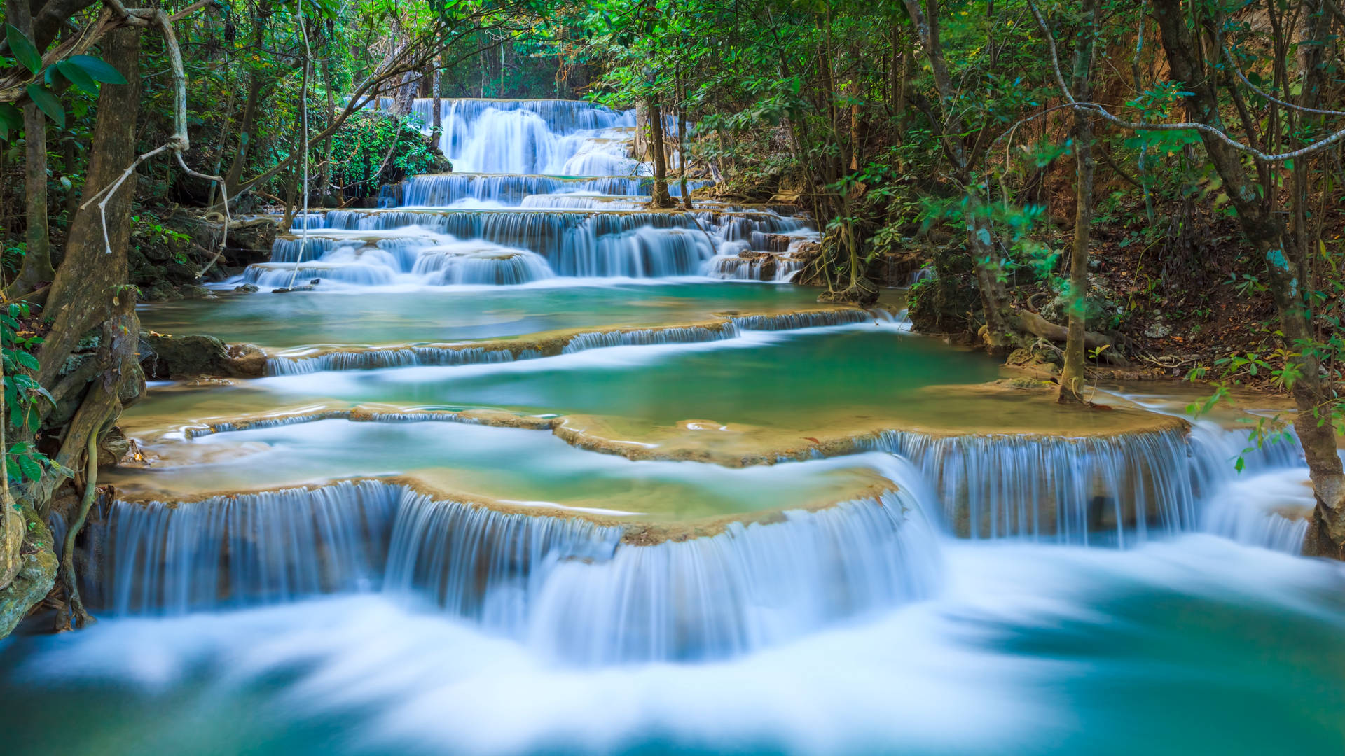 Beautiful Waterfalls Super High Resolution Background