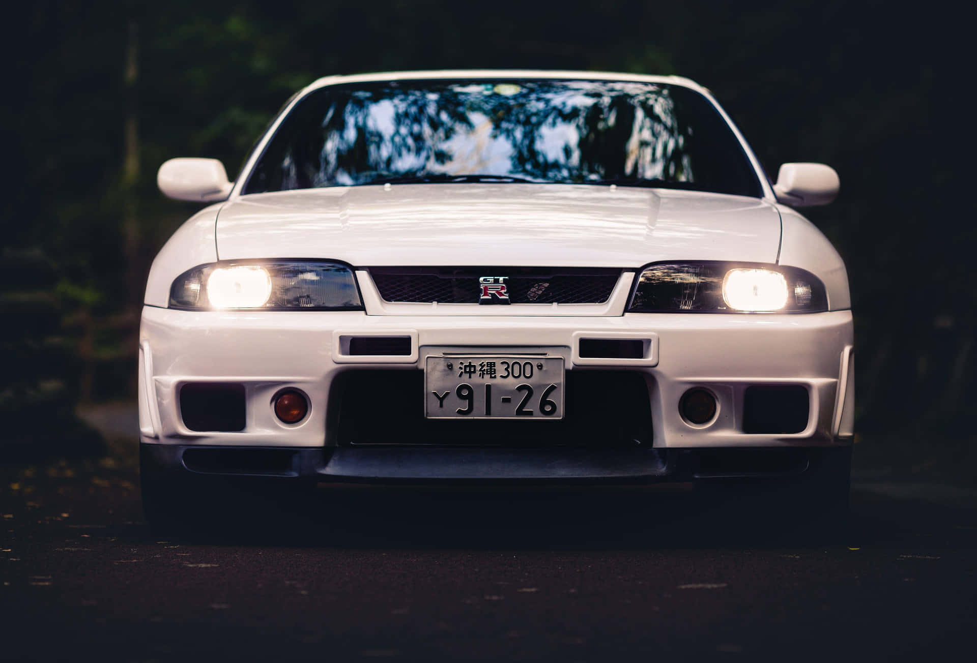 Beautiful White Nissan R33 Gtr Background