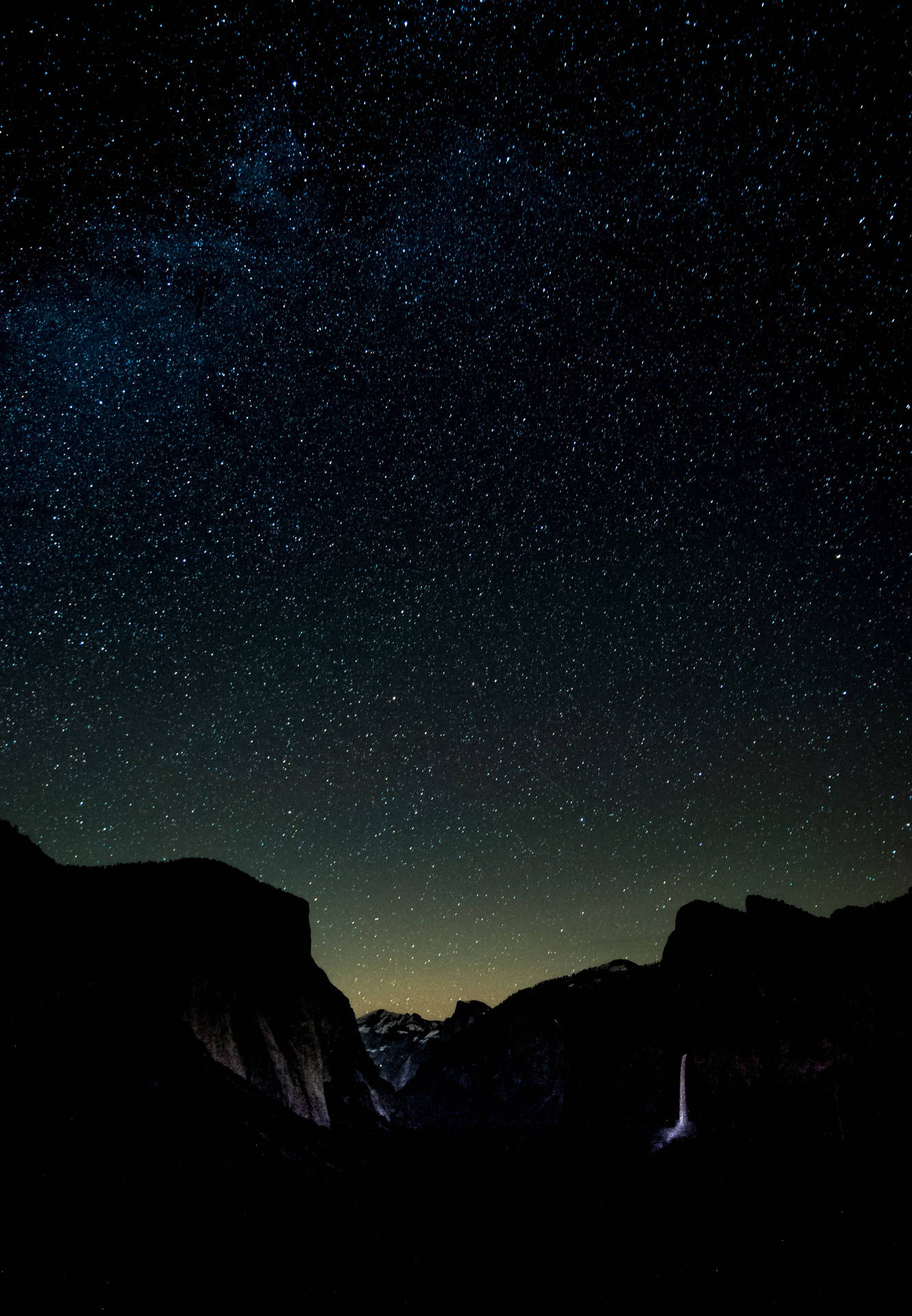 Beauty Of Yosemite National Park Background