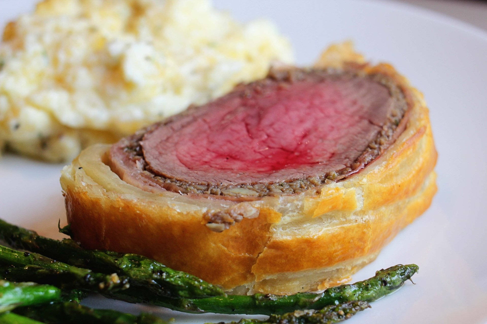 Beef Wellington Asparagus Plate Background