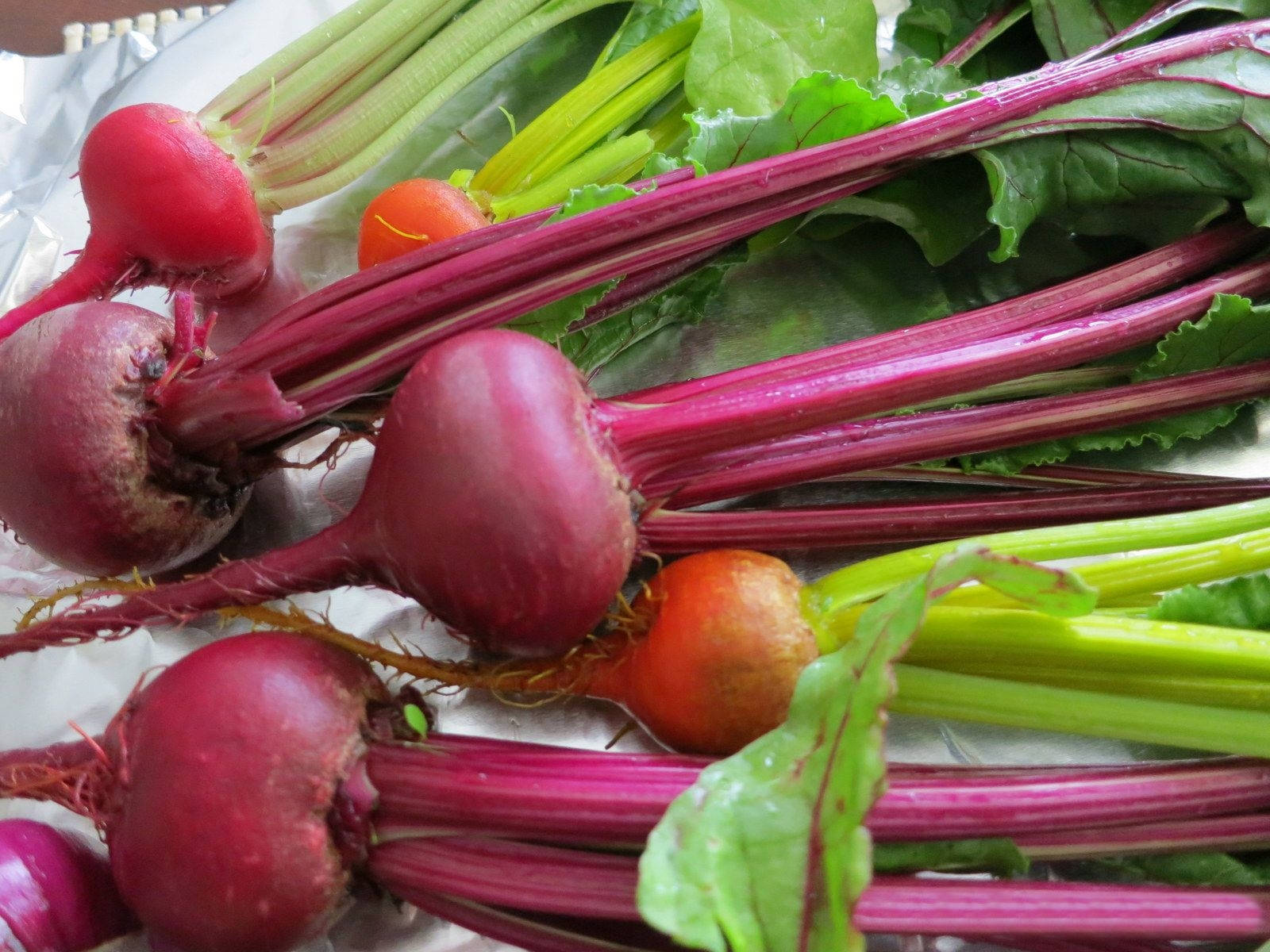 Beetroot And Red Radish Veggies Background