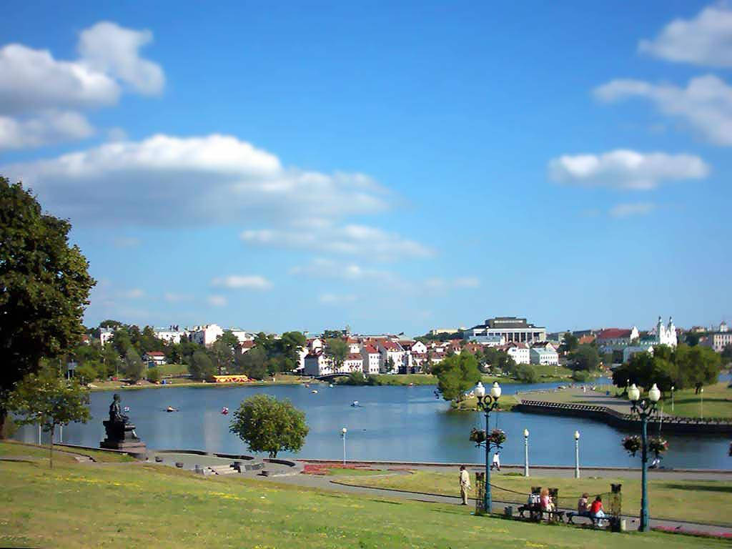 Belarus Park Lake Background