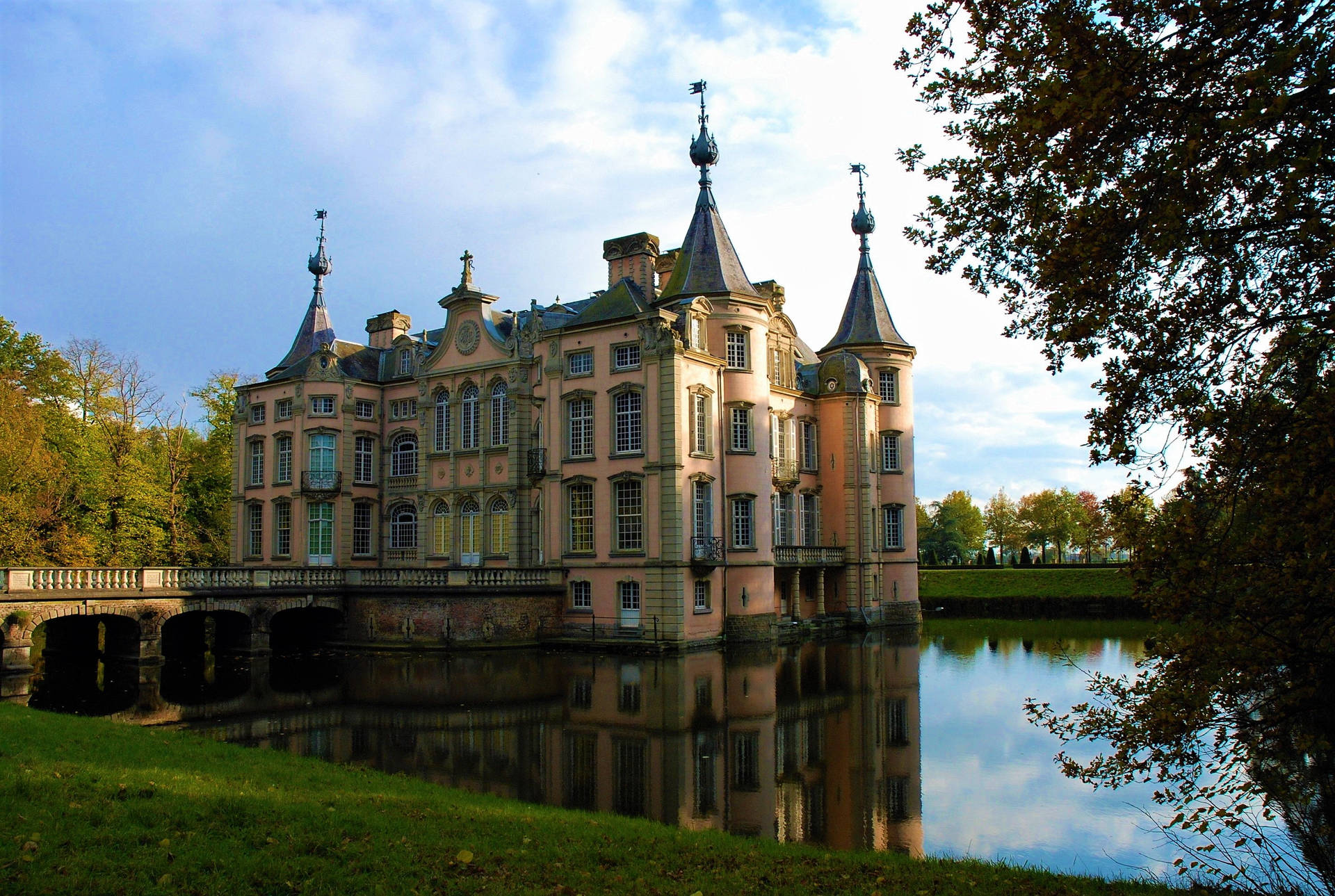 Belgium Poeke Castle Background