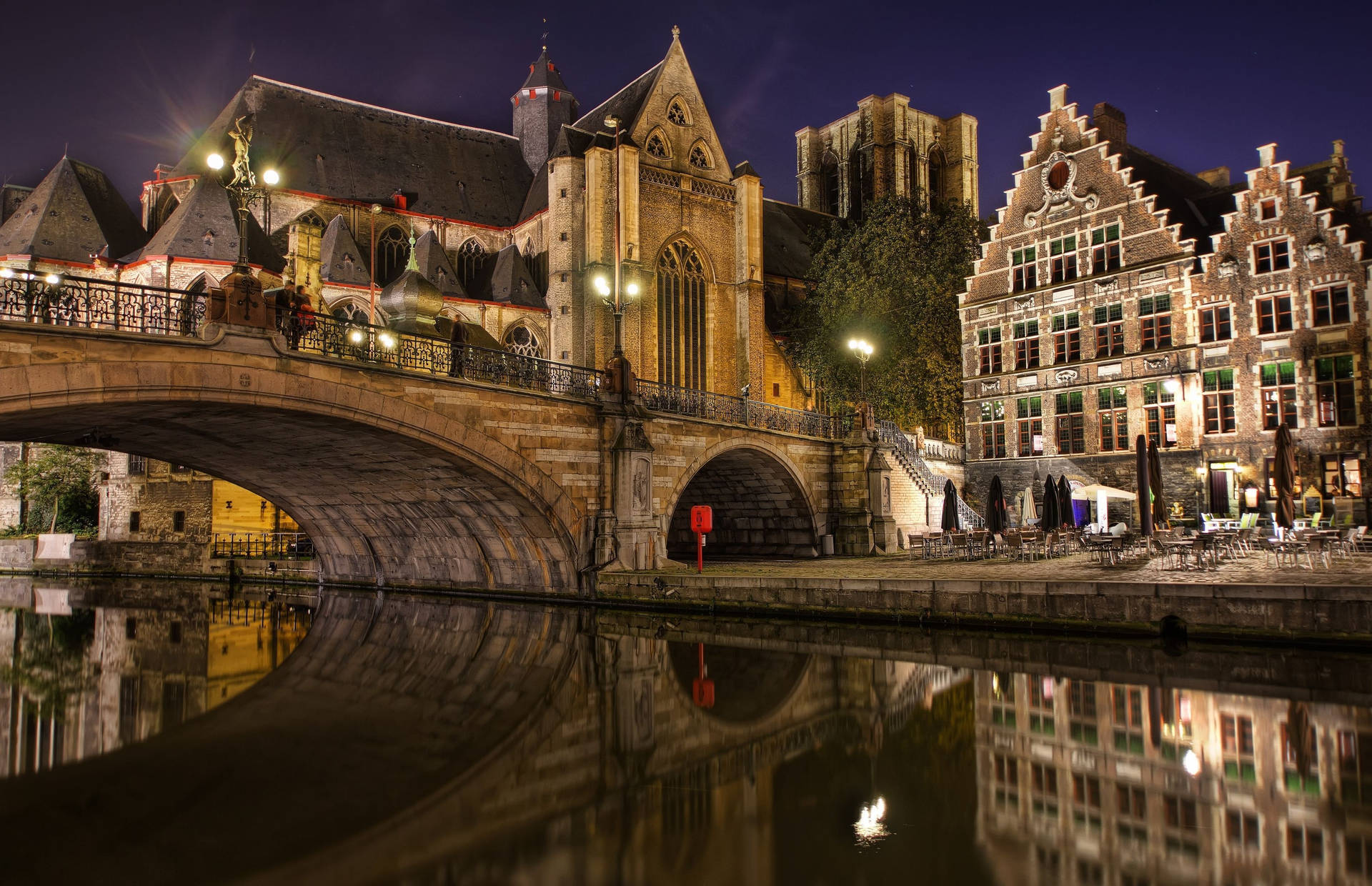 Belgium St. Michael's Bridge Background