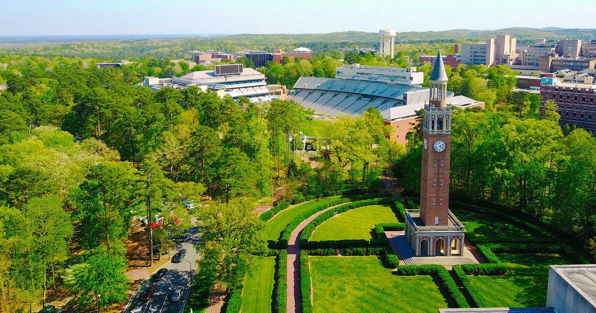 Bell Tower In University Of North Carolina Background