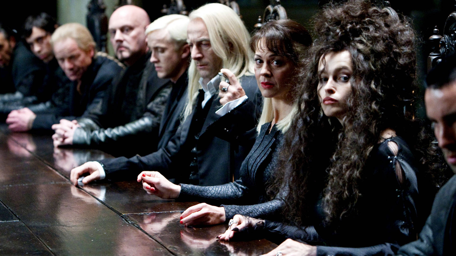 Bellatrix Lestrange With Friends Background