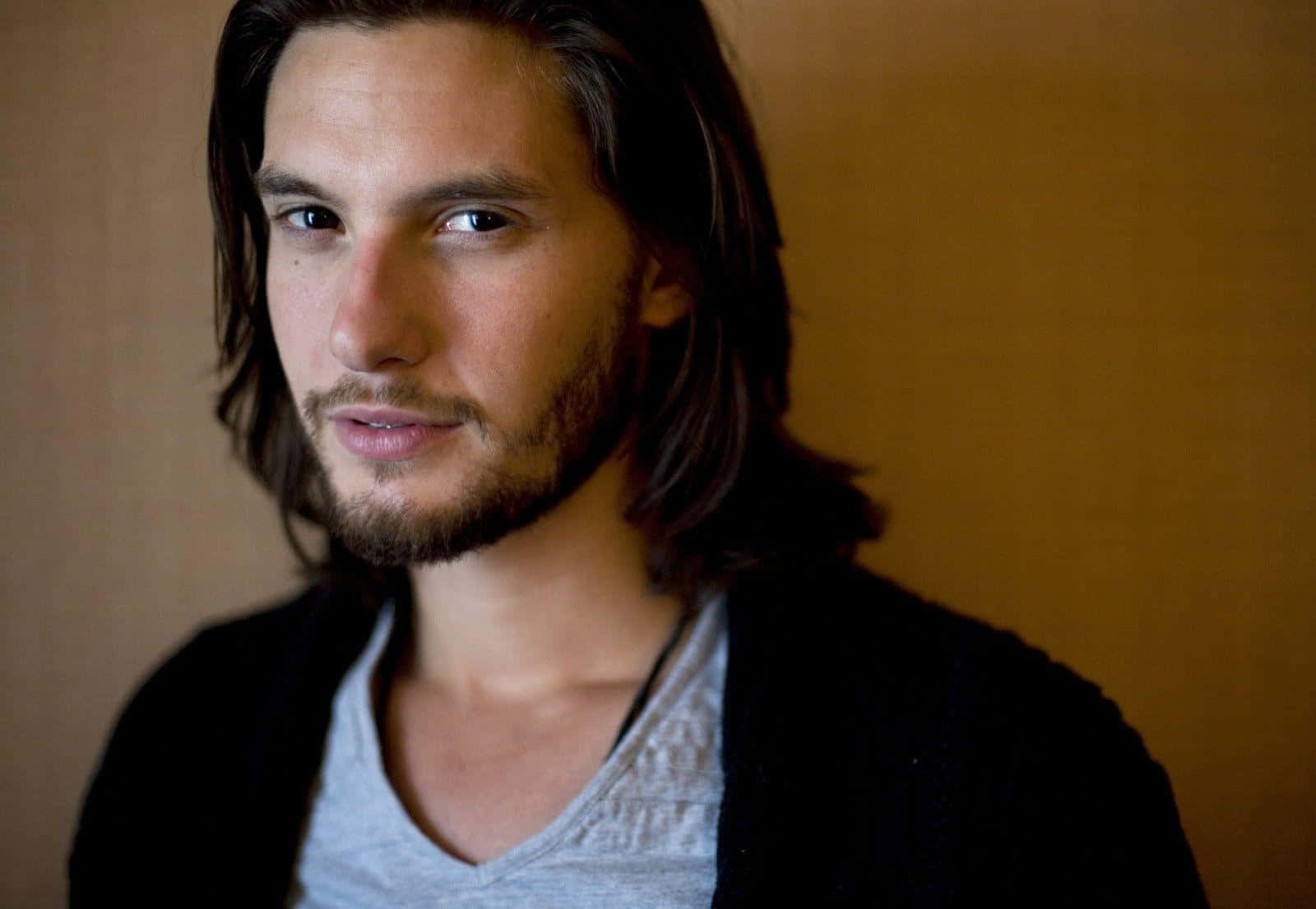 Ben Barnes - Captivating Charisma Background