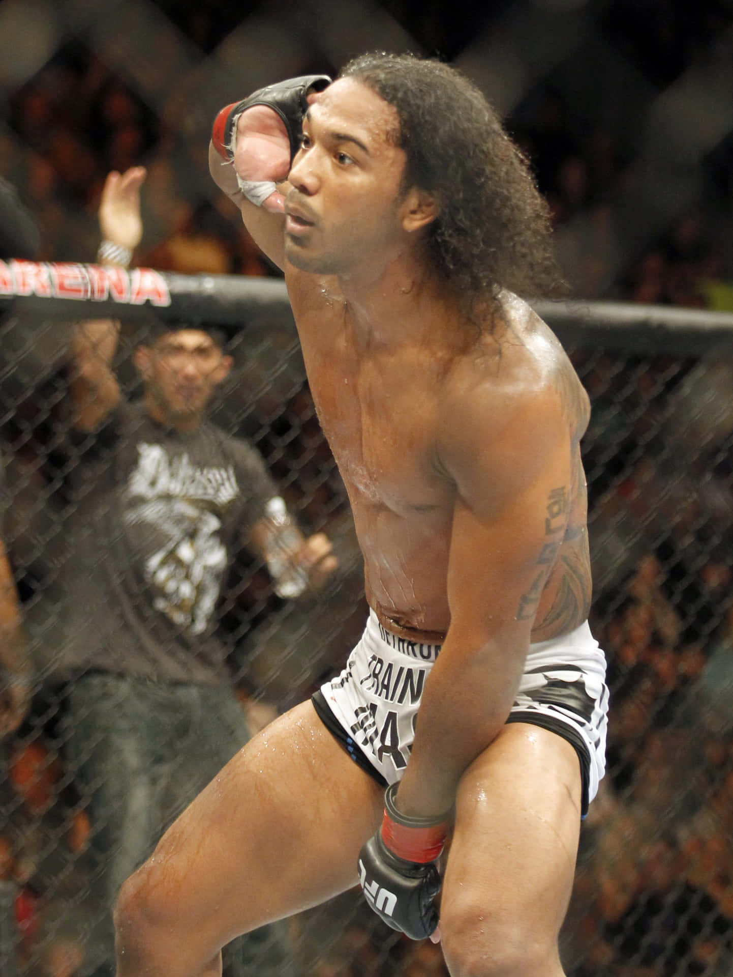 Ben Henderson Hulk Hogan Pose Background