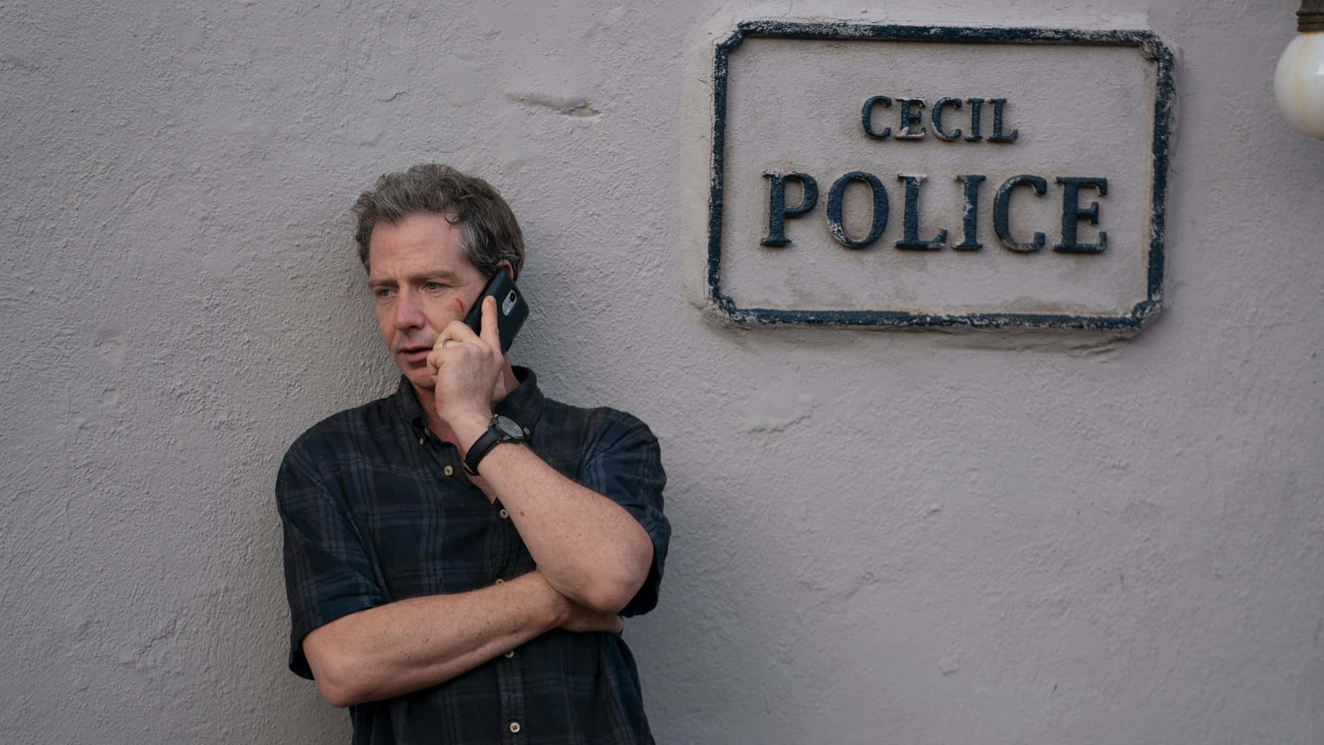 Ben Mendelsohn Cecil Police Phone Call Background