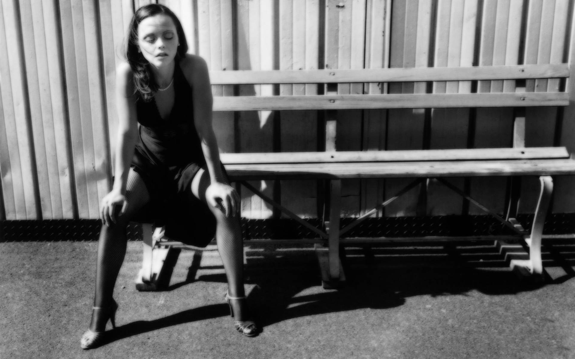 Bench Christina Ricci Background